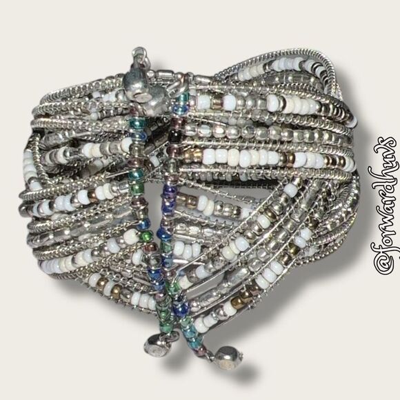 Bundle Sale 3 for $15 | Handcrafted Silver & White Seed Bead Bracelet - Picture 3 of 7